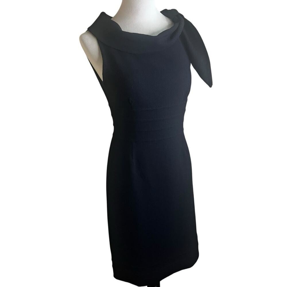 Carmen Marc Valvo 100% Wool Black Sheath Dress – Size 4 - Shoulder Bow - Y2K